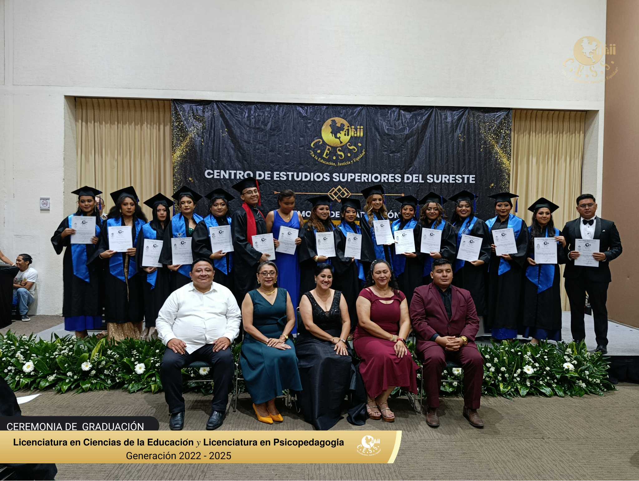 🎓𝗖𝗘𝗥𝗘𝗠𝗢𝗡𝗜𝗔 𝗗𝗘 𝗚𝗥𝗔𝗗𝗨𝗔𝗖𝗜𝗢́𝗡 2025 🎓