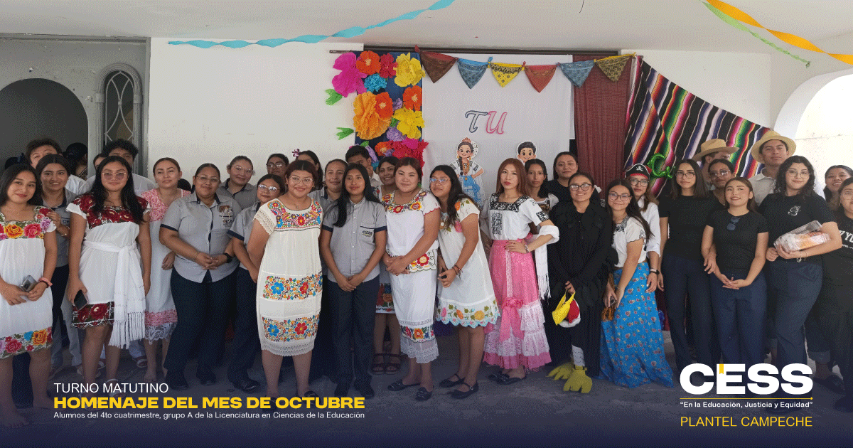 Alumnos de Ciencias de la Educación encabezan el homenaje cívico de octubre en el CESS Campeche