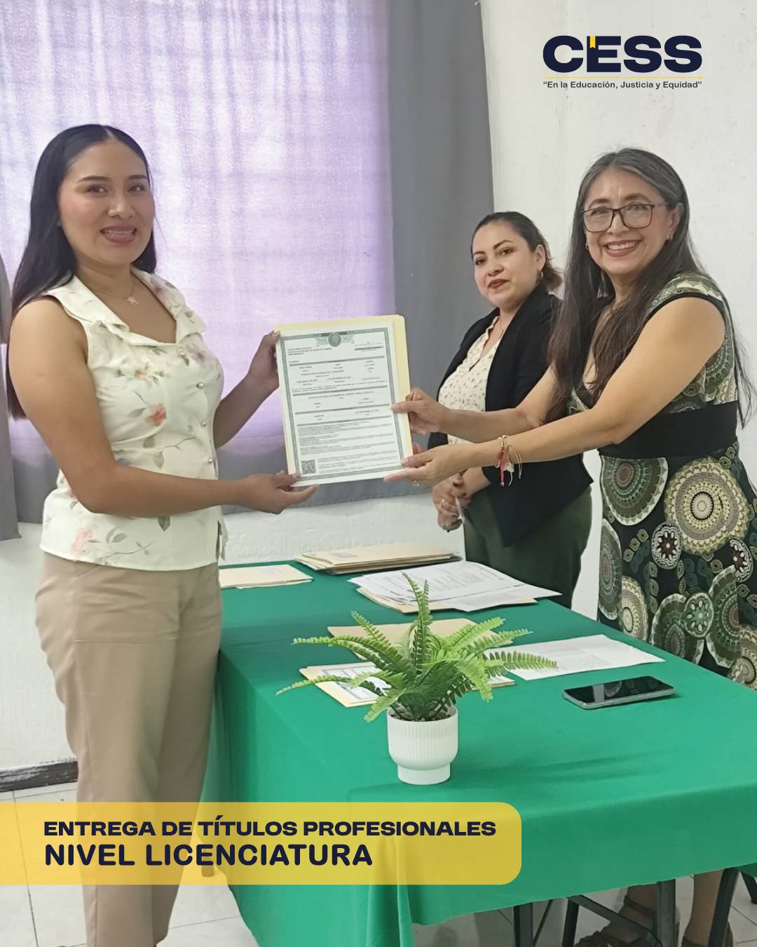 ENTREGA DE TITULOS PROFESIONALES DE NIVEL LICENCIATURA